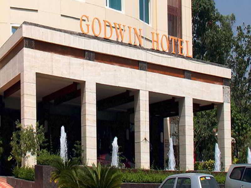 Godwin Hotel Харідвар Екстер'єр фото